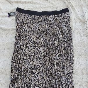 New with tags Vince Camuto Women's skirt size XXL
